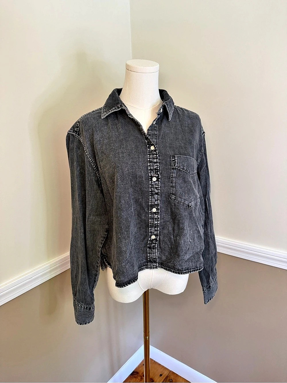 Gap Denim Shirt Gray Size Small